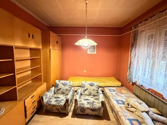 Eladó ház Szomolya 89 nm