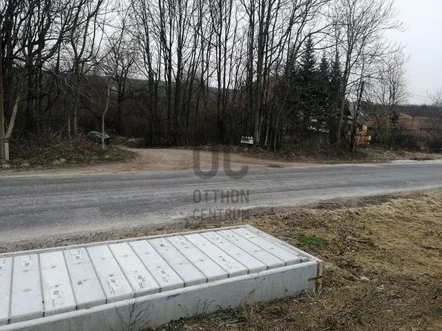 Eladó telek Páty 1065 nm