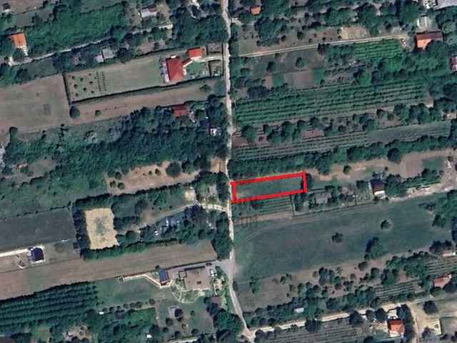 Eladó telek Páty 691 nm