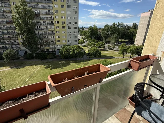 Eladó lakás Budapest XVIII. kerület 72 nm