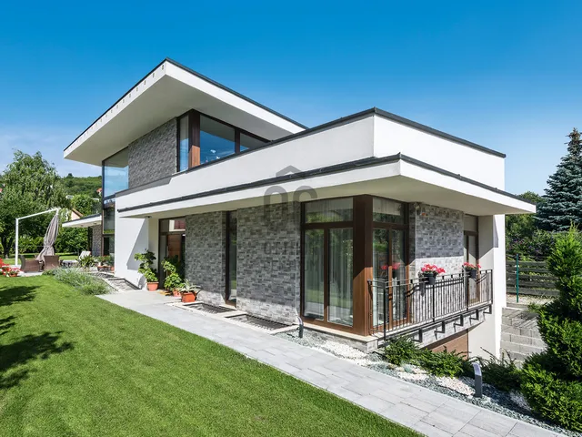 Eladó ház Budaörs 234 nm