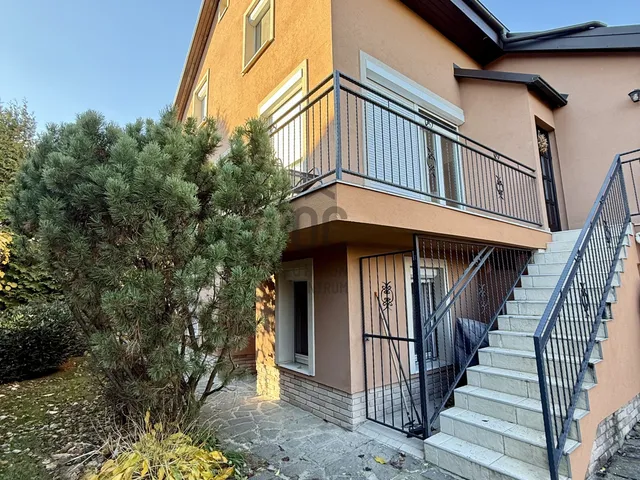 Eladó ház Budaörs 223 nm