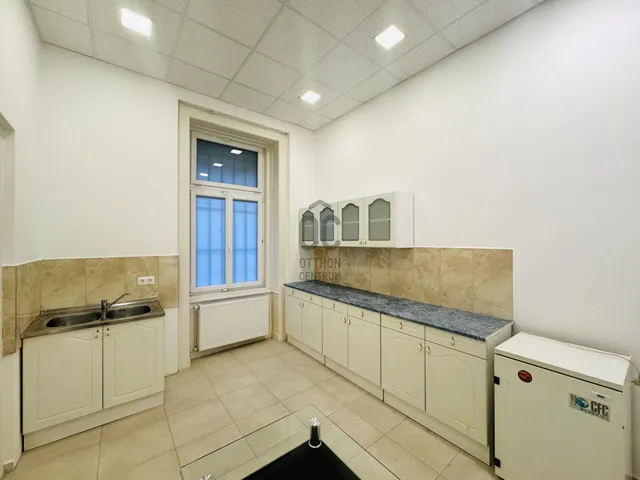 Eladó lakás Budapest VI. kerület 81 nm