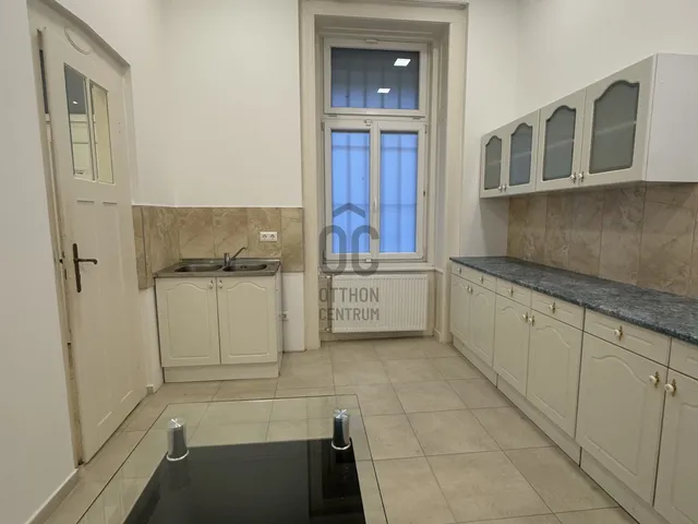 Eladó lakás Budapest VI. kerület 81 nm