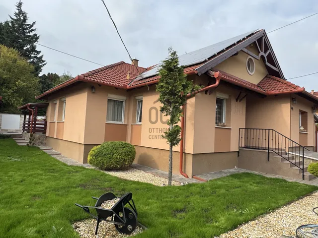 Eladó ház Érd, Fenyves-Parkváros 144 nm