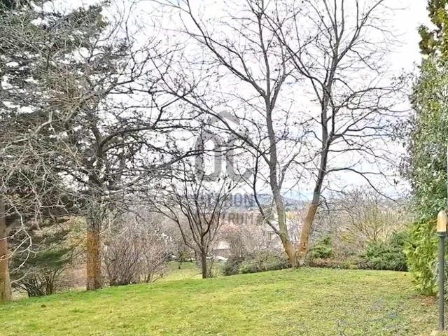 Eladó telek Telki 1251 nm