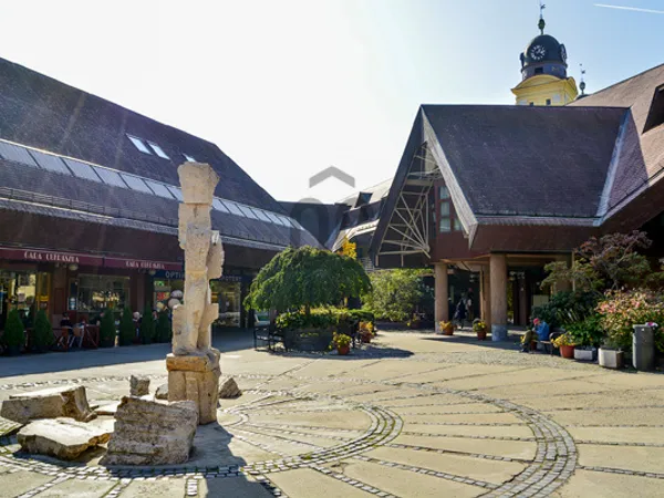 Eladó kereskedelmi és ipari ingatlan Debrecen, Belváros 177 nm