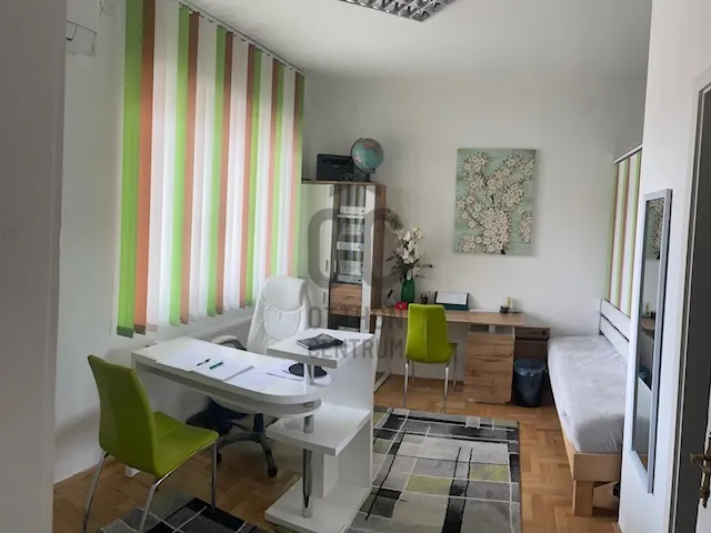 Kiadó kereskedelmi és ipari ingatlan Budaörs 128 nm