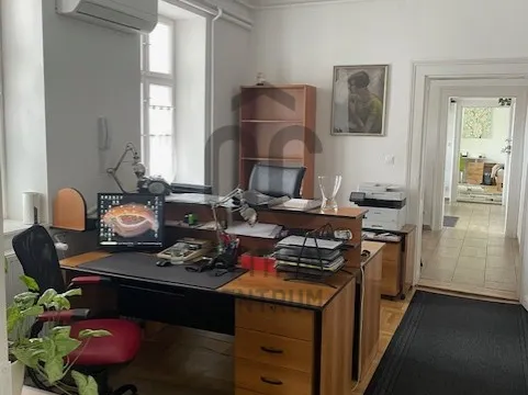 Kiadó kereskedelmi és ipari ingatlan Budaörs 128 nm