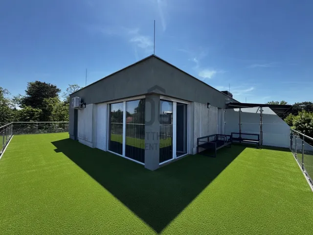 Eladó lakás Siófok, Ezüstpart 86 nm