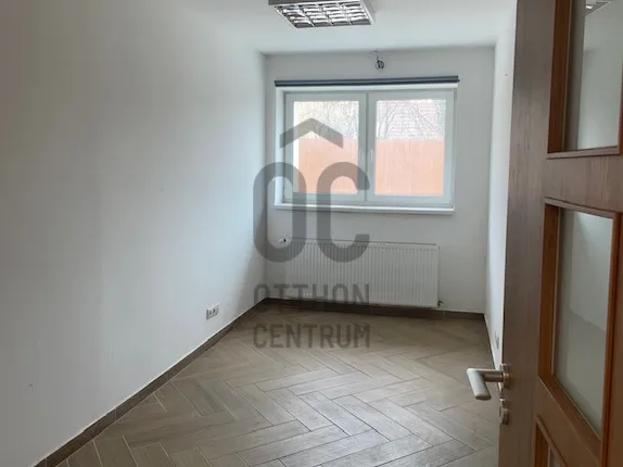 Kiadó kereskedelmi és ipari ingatlan Budaörs 144 nm