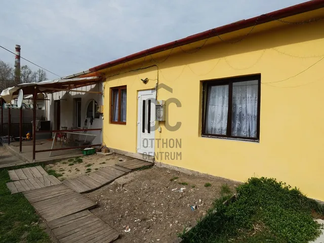 Eladó ház Almásfüzitő 45 nm