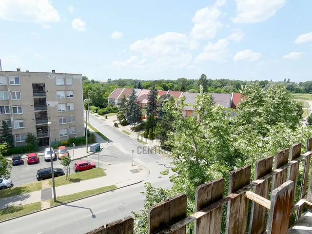 Eladó lakás Tatabánya, Dózsakert 57 nm
