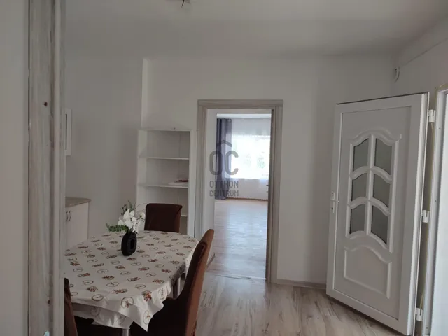 Eladó ház Kocs 79 nm