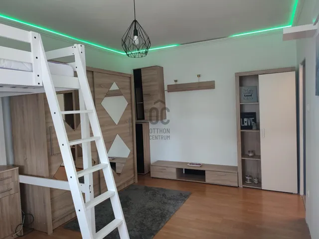Eladó lakás Komárom 27 nm