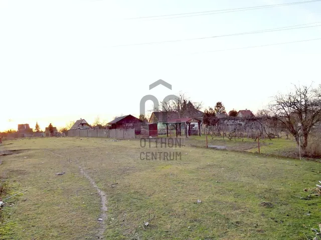 Eladó telek Tata, Újhegy 1283 nm