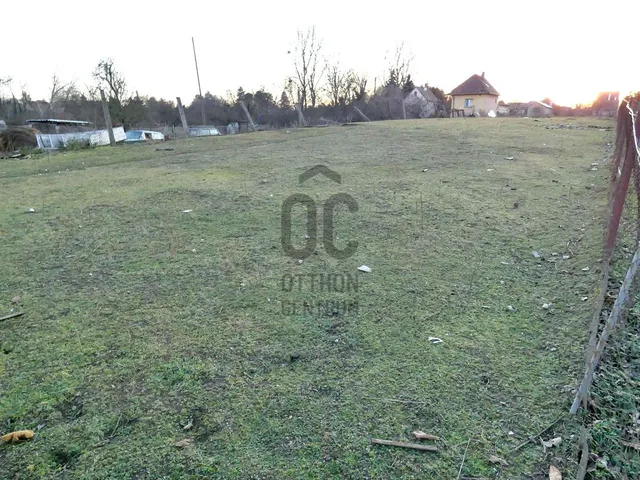 Eladó telek Tata, Újhegy 1283 nm