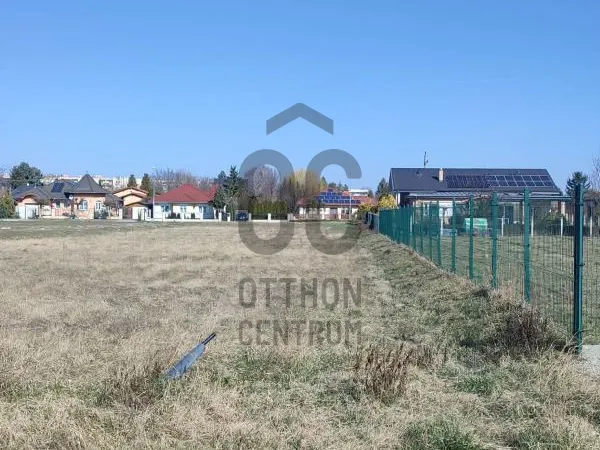 Eladó telek Komárom 1161 nm