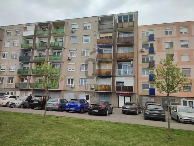 Eladó lakás Komárom 55 nm