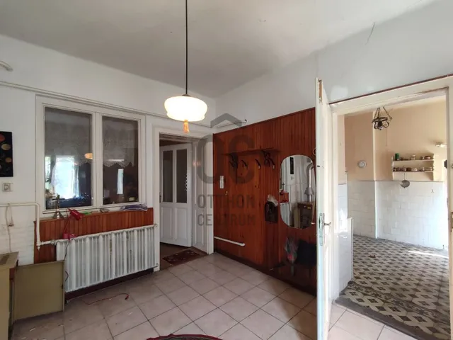 Eladó ház Komárom, Szőny 100 nm
