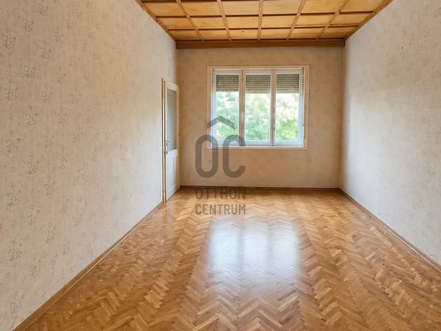 Eladó lakás Komárom 73 nm