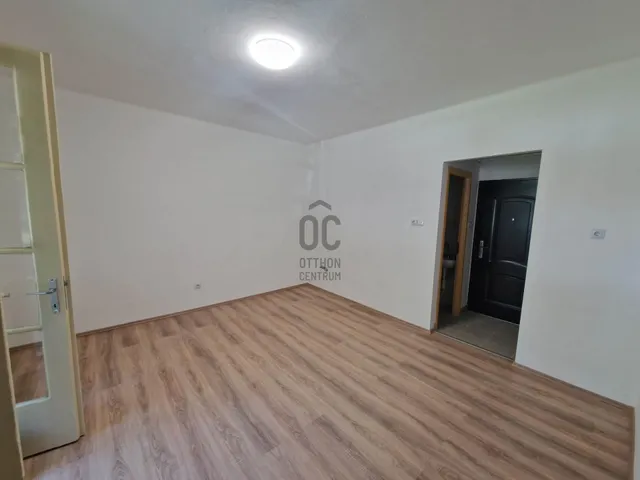 Eladó lakás Almásfüzitő 25 nm