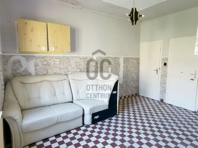 Eladó lakás Almásfüzitő 44 nm