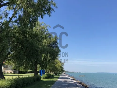Eladó üdülő és hétvégi ház Siófok, Aranypart 75 nm