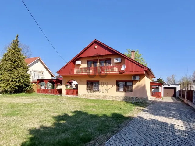 Eladó nyaraló Zamárdi 160 nm