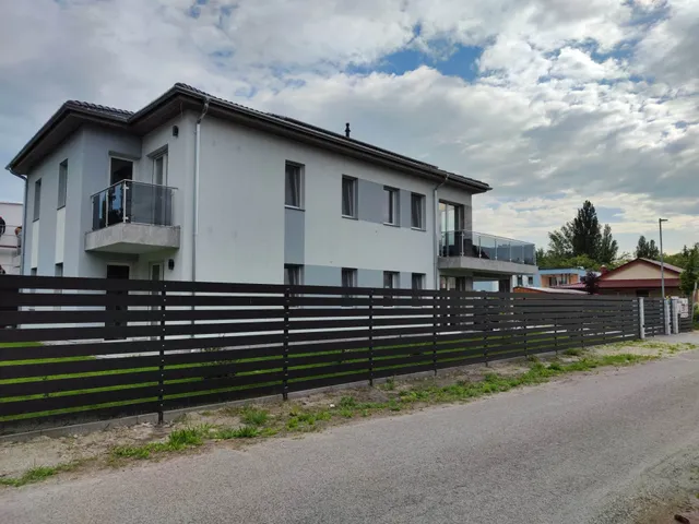 Eladó lakás Balatonfenyves 65 nm