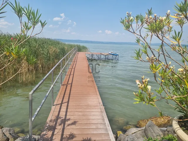 Eladó ház Balatonszárszó 700 nm