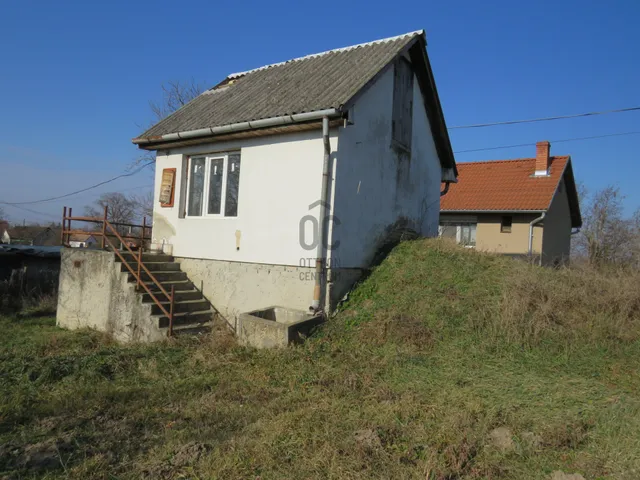 Eladó mezőgazdasági ingatlan Balatonszabadi 1120 nm