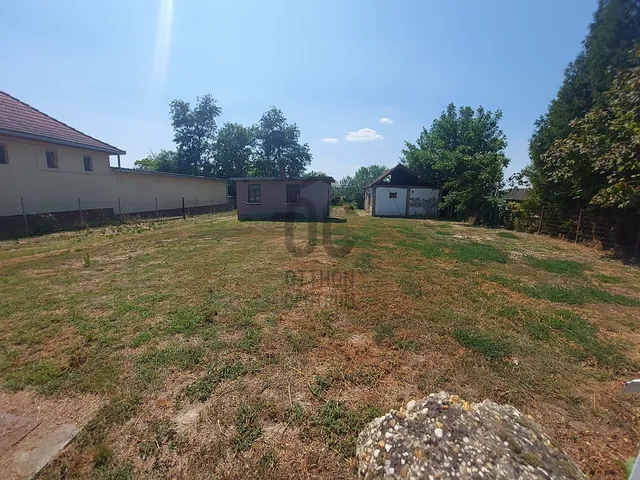 Eladó telek Balatonszabadi 955 nm