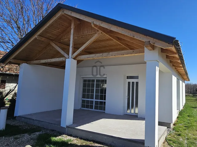Eladó ház Enying, Balatonbozsok 80 nm