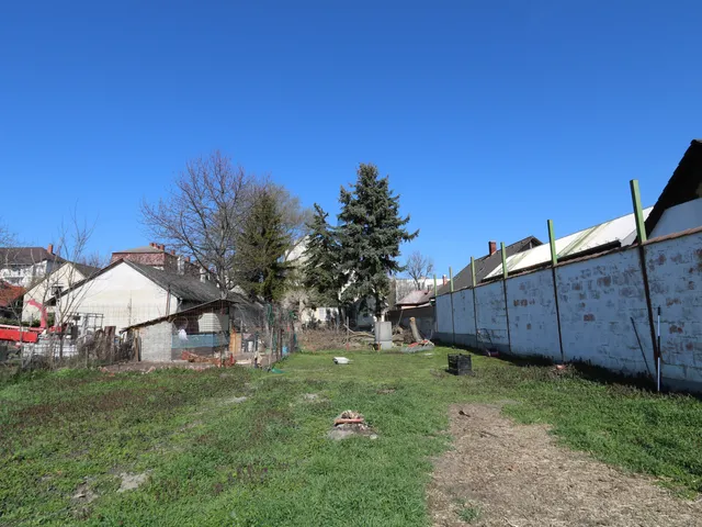 Eladó ház Siófok, Belváros 232 nm