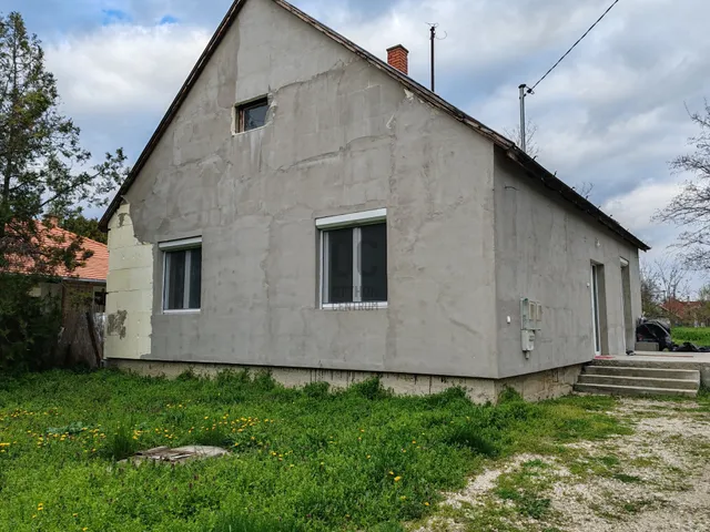 Eladó ház Ádánd 90 nm