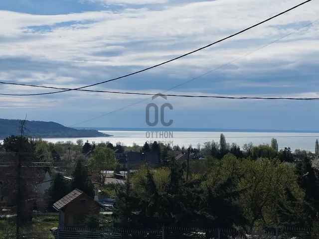 Eladó telek Balatonalmádi 1115 nm