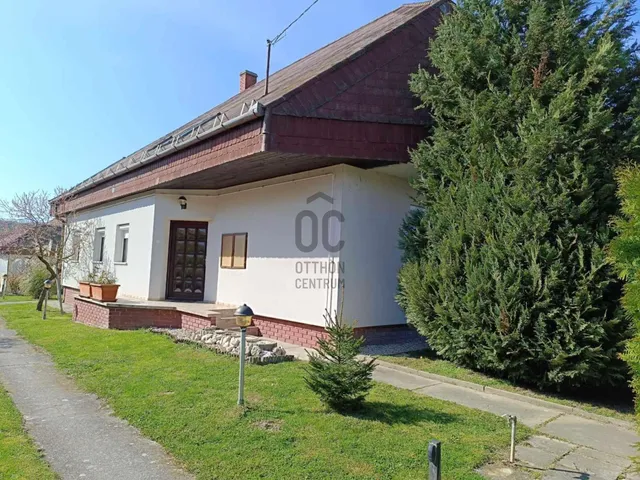 Eladó ház Karád 164 nm