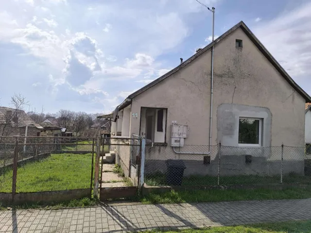 Eladó ház Dég 70 nm