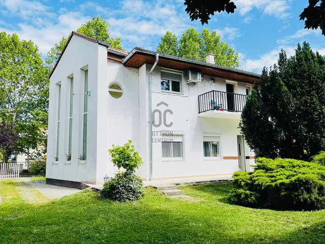 Eladó ház Siófok, Aranypart 280 nm