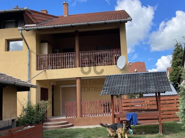 Eladó lakás Balatonboglár 154 nm