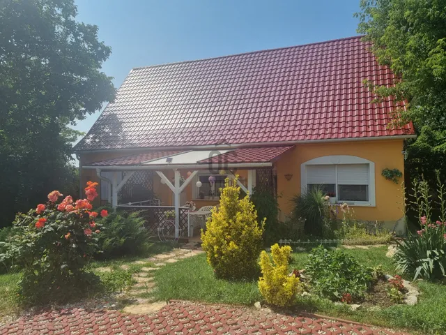 Eladó ház Siófok, Balatonkiliti 105 nm