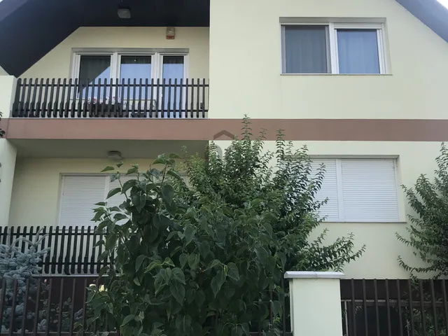 Kiadó ház Siófok, Fokihegy 97 nm