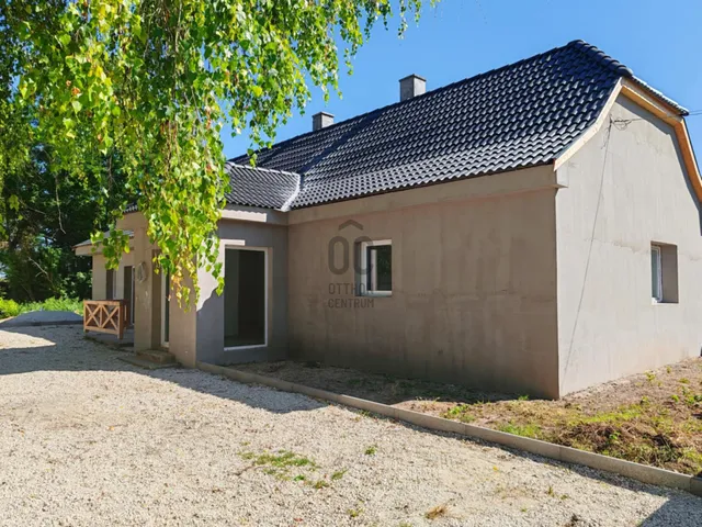 Eladó ház Ádánd 99 nm