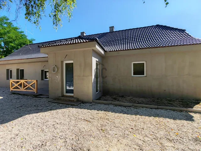 Eladó ház Ádánd 92 nm
