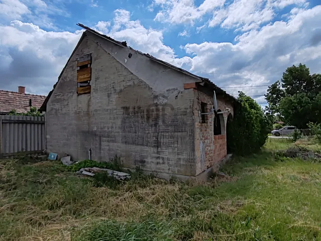 Eladó telek Balatonszabadi 1165 nm