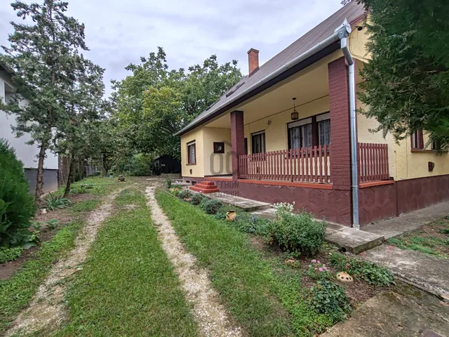 Eladó ház Siófok 184 nm