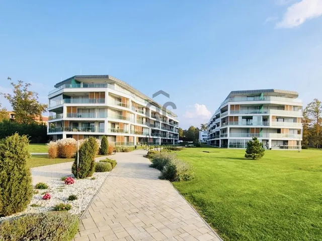 Eladó lakás Siófok, Ezüstpart 50 nm