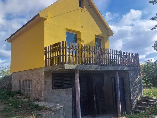 Eladó üdülő és hétvégi ház Balatonszabadi 45 nm