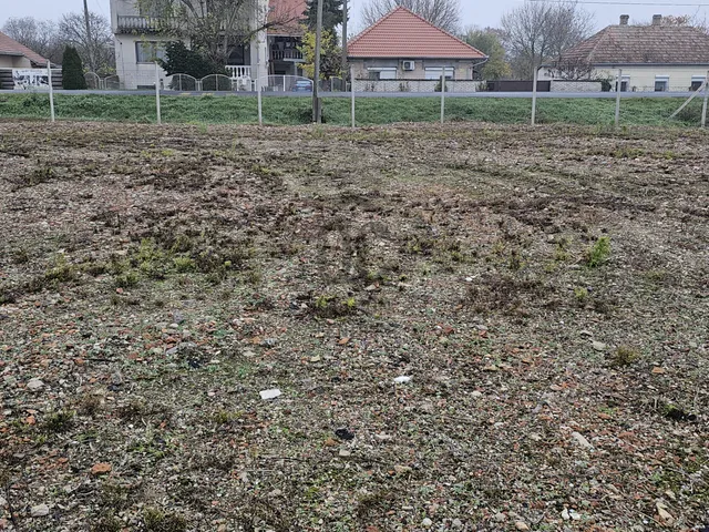 Eladó telek Lepsény 1350 nm